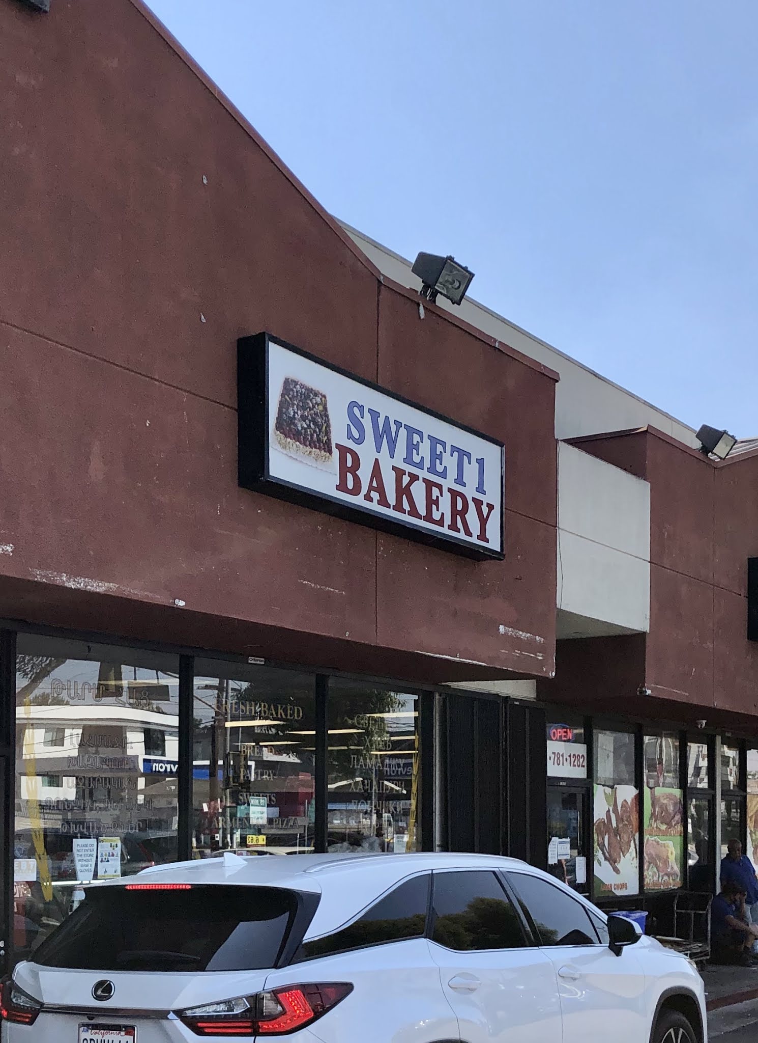 Zaatar! Sweet 1 Bakery in Van Nuys