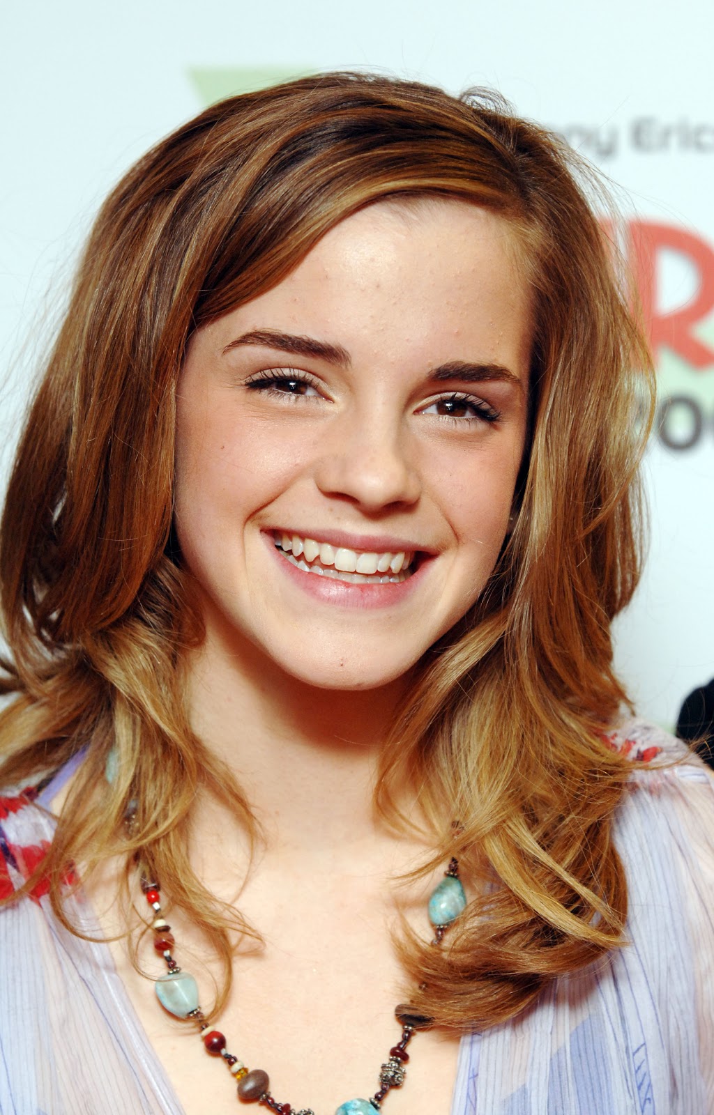 hairstyle photo: emma watson hair styles & haircuts