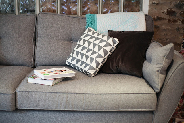 scatter cushions 