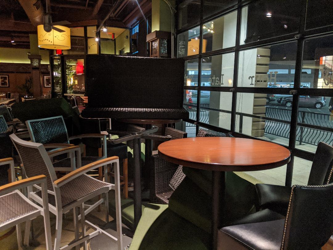 Rockville Nights Bar Louie closes Rockville, Wheaton Plaza locations