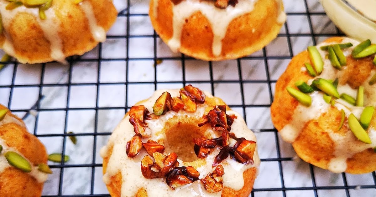 Taystit by Hasna Baklava Mini Bundt Cake with Honey Glaze