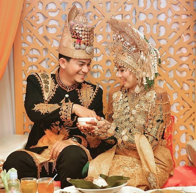 Ilmu Bermanfaat Makalah Hukum Adat