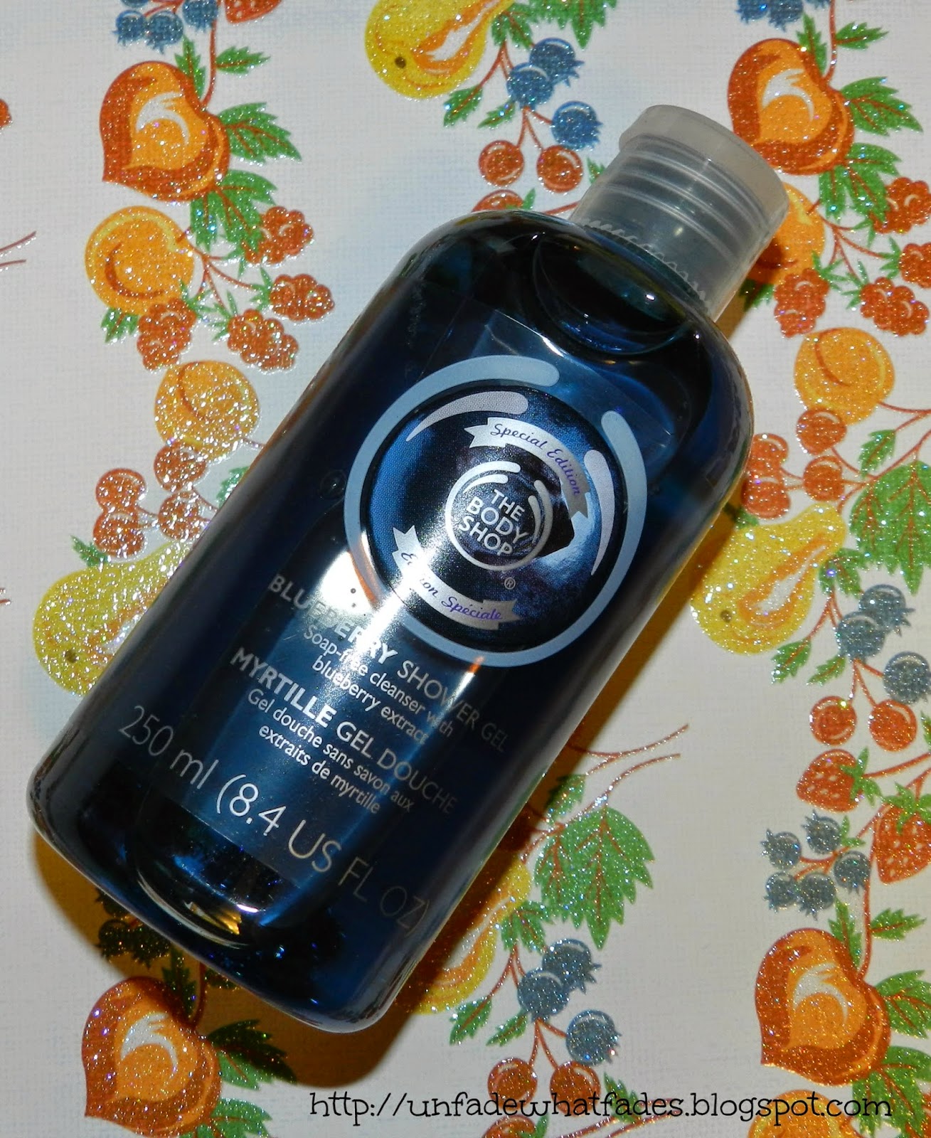Unfade what fades The Body Shop Blueberry Shower Gel review