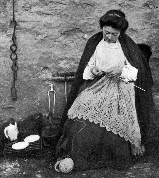 Tour Scotland Old Photograph Crofter Knitting Shawl Shetland Scotland