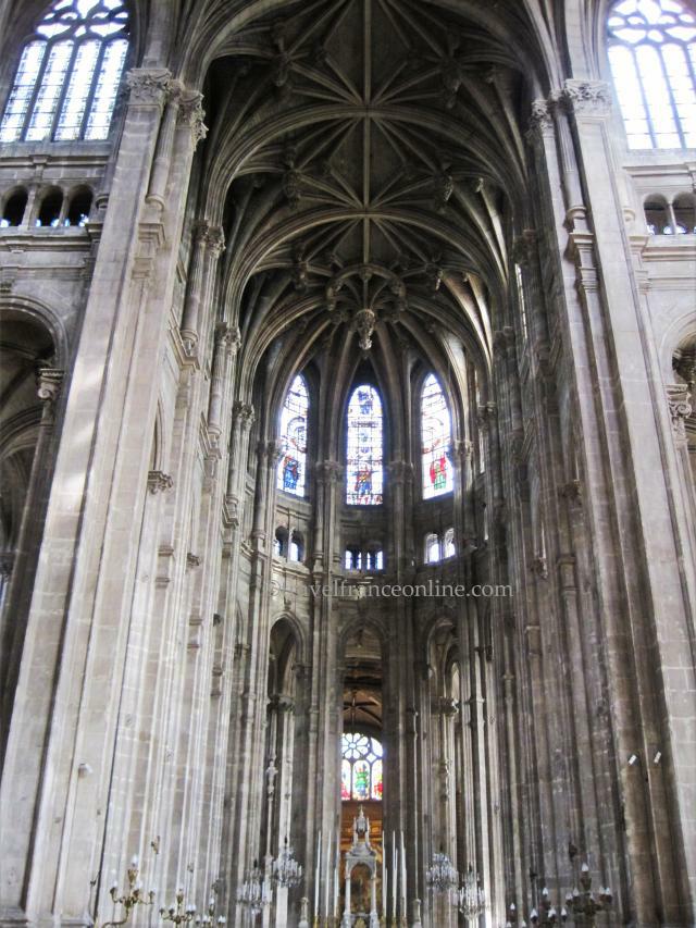 Online Travel France Flamboyant Gothic
