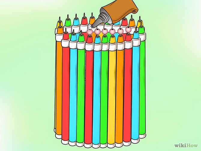 How to Make a Pen Holder Using Old Pens