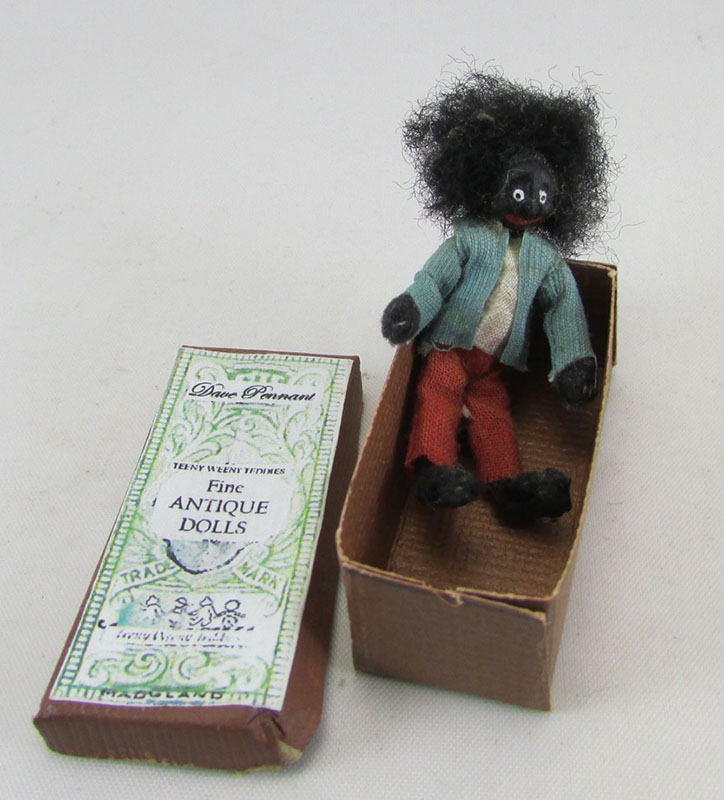 Good Sam Showcase of Miniatures Dealer Karon Cunningham, England