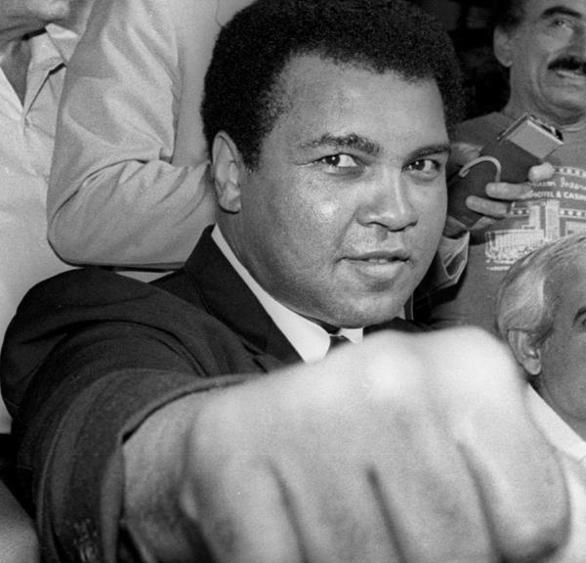 04.06.2016 - Addio a Muhammad Ali, il re del pugilato mondiale