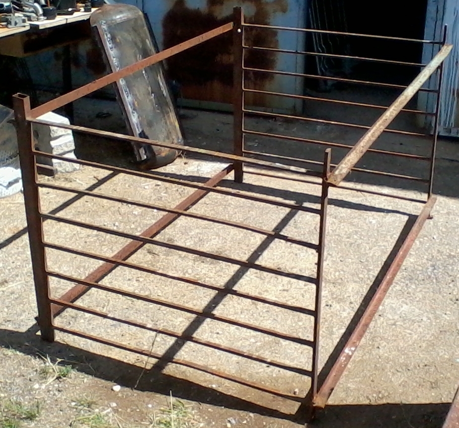 grinchoublog Rack de rangement pour la ferraille