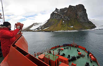 Scientists Find New Vessel For >> Seemorerocks Russian Scientists Find New Sources Of Methane Scientists Find New Vessel For >> Seemorerocks Russian Scientists Find New Sources Of Methane
