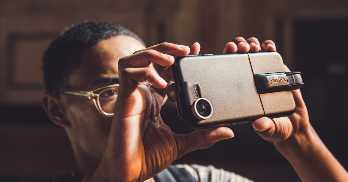 thatgeekdad: Otterbox's new case protects but also allows you to add