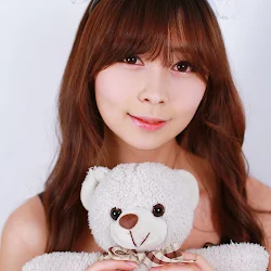 Seo Han Bit – In Maid Costume Foto 12