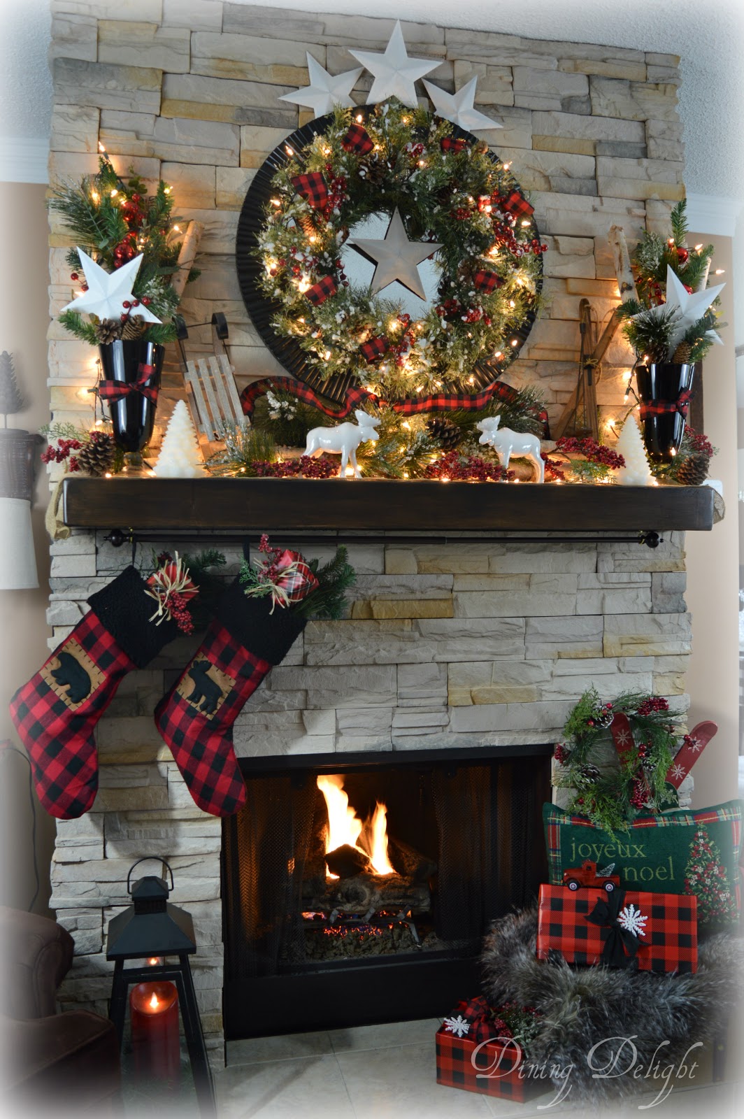 Dining Delight Canadian Cabin Christmas Mantel