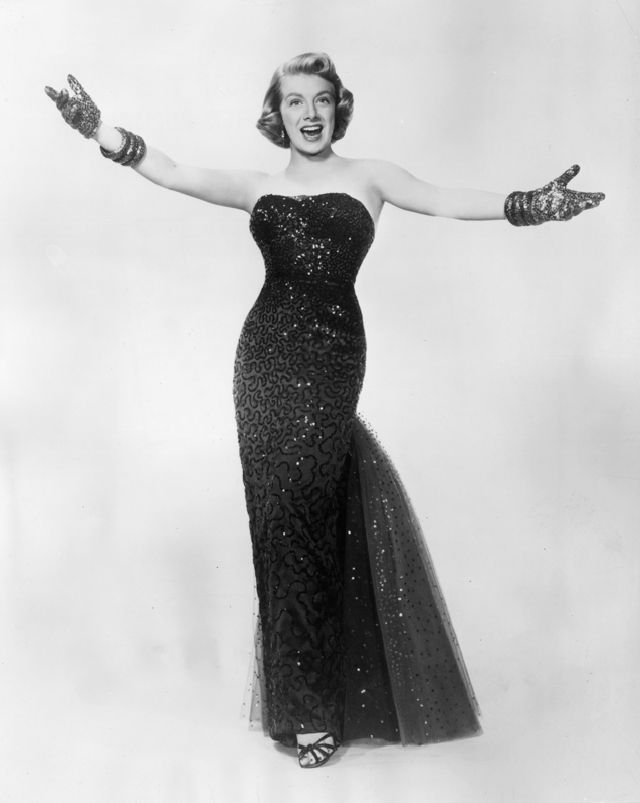Glamorous Photos of Rosemary Clooney in the 1940s and ’50s Vintage