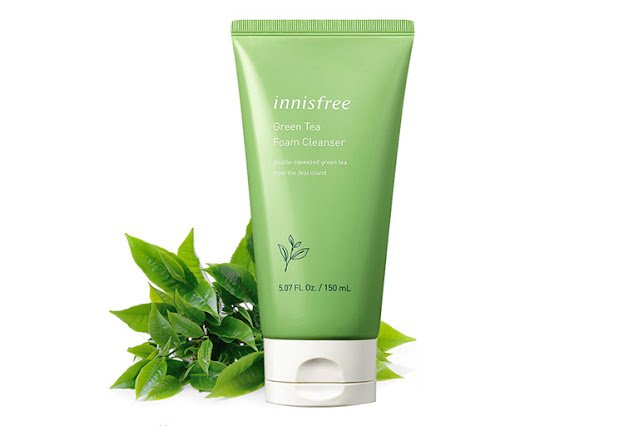 sua rua mat cho da hon hop tuoi day thi Innisfree Green Tea Cleansing Foam