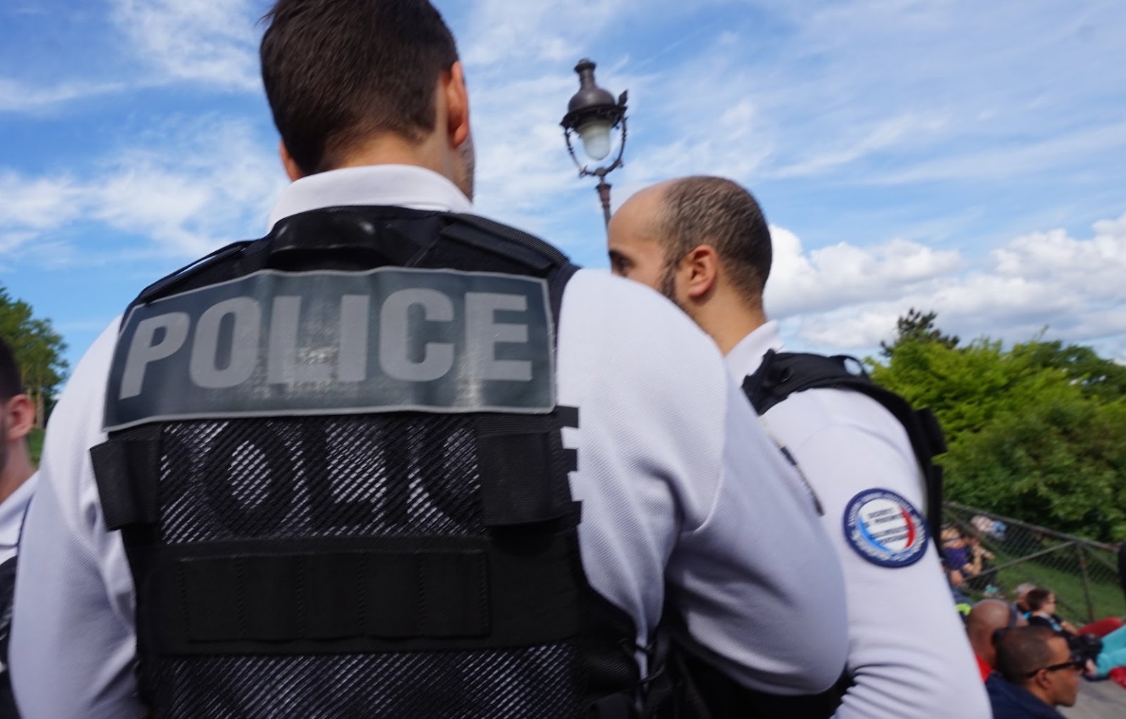 Le nombre de policiers blessés par balle bondit de 60% en une seule année Le nombre de policiers blessés par balle bondit de 60% en une seule année