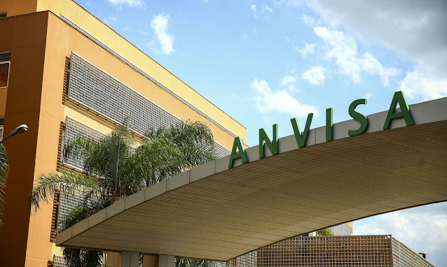 A Agência Nacional de Vigilância Sanitária (Anvisa) alerta que os testes para diagnóstico de covid-19 disponíveis no mercado não devem ser utilizados para atestar o nível de proteção contra o novo coronavírus (Sars-CoV-2) após a vacinação. Isso porque estes testes não têm essa finalidade.