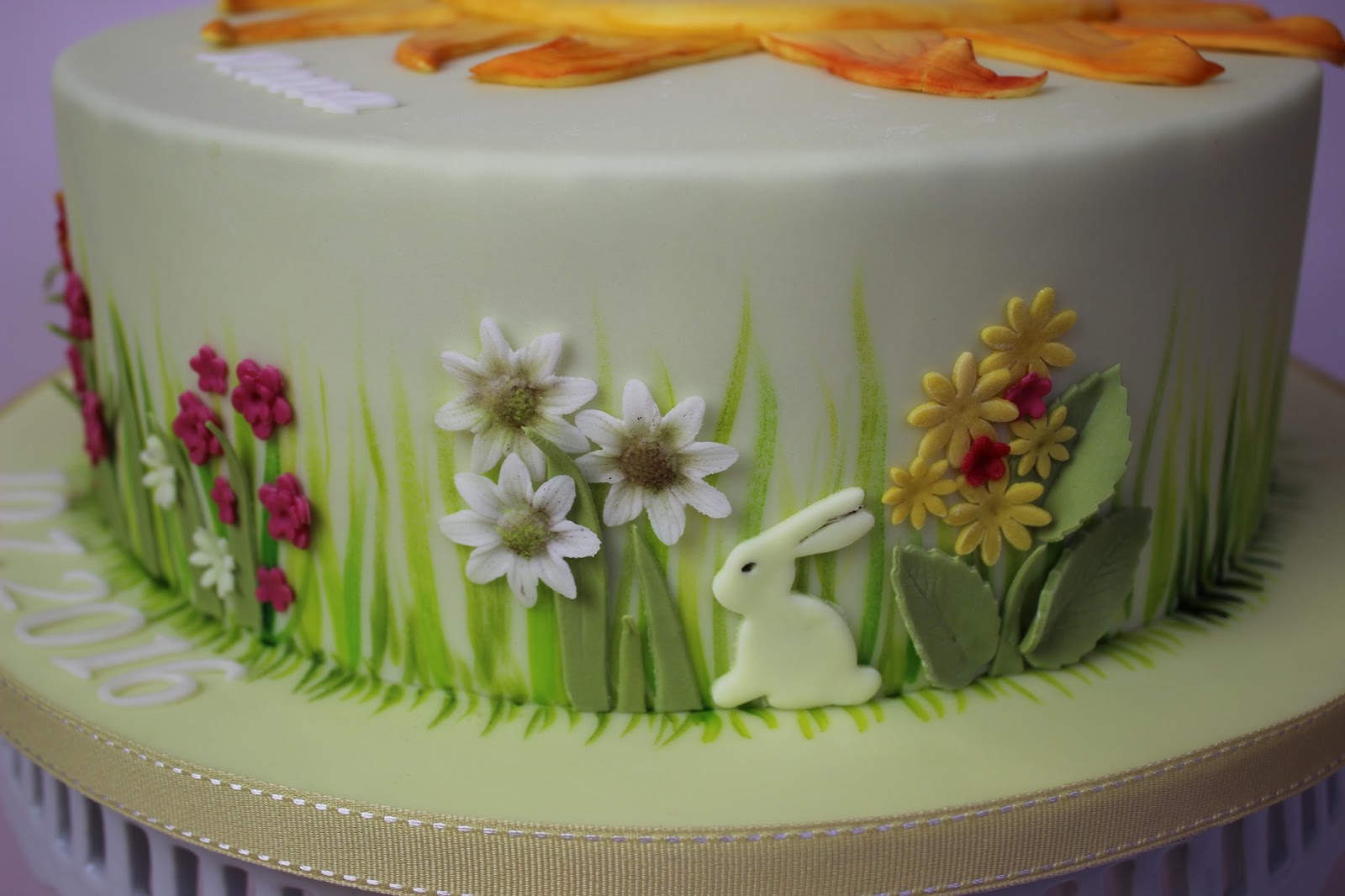 Louis Vuitton cake - Decorated Cake by Brigittes - CakesDecor
