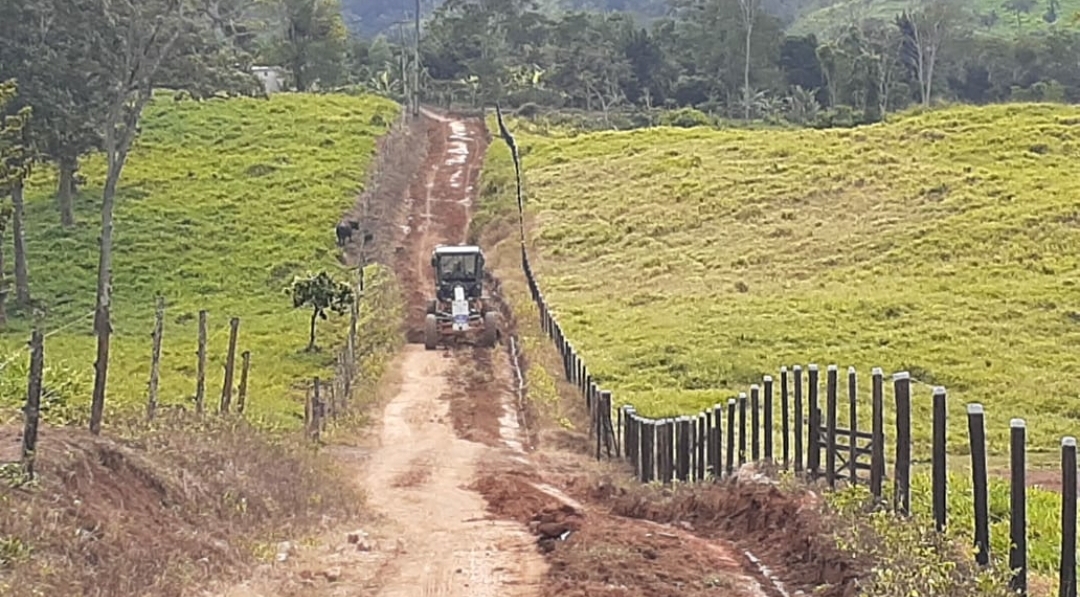 Ibicaraí Política Infraestrutura recupera ramal do Sossego e inicia