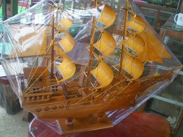  Kerajinan  Tangan  Miniatur Kapal  Dari  Bambu 