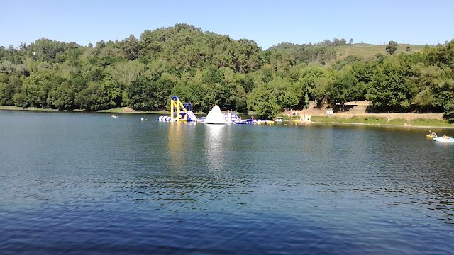 Zona dos Insufláveis na Barragem de Queimadela