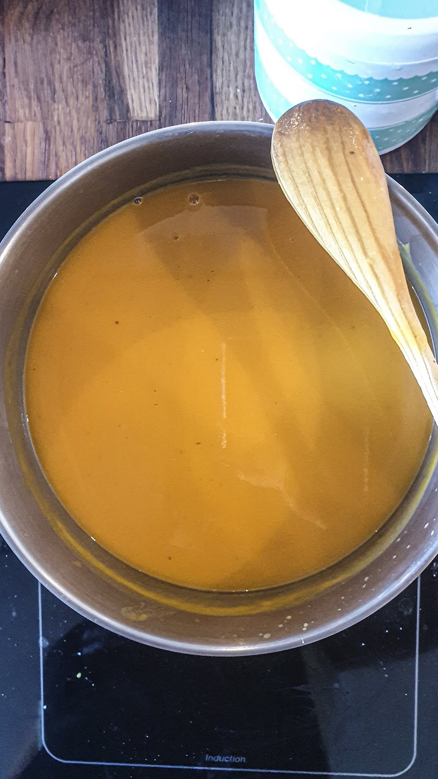 Sopa de Abóbora Assada com Coentros