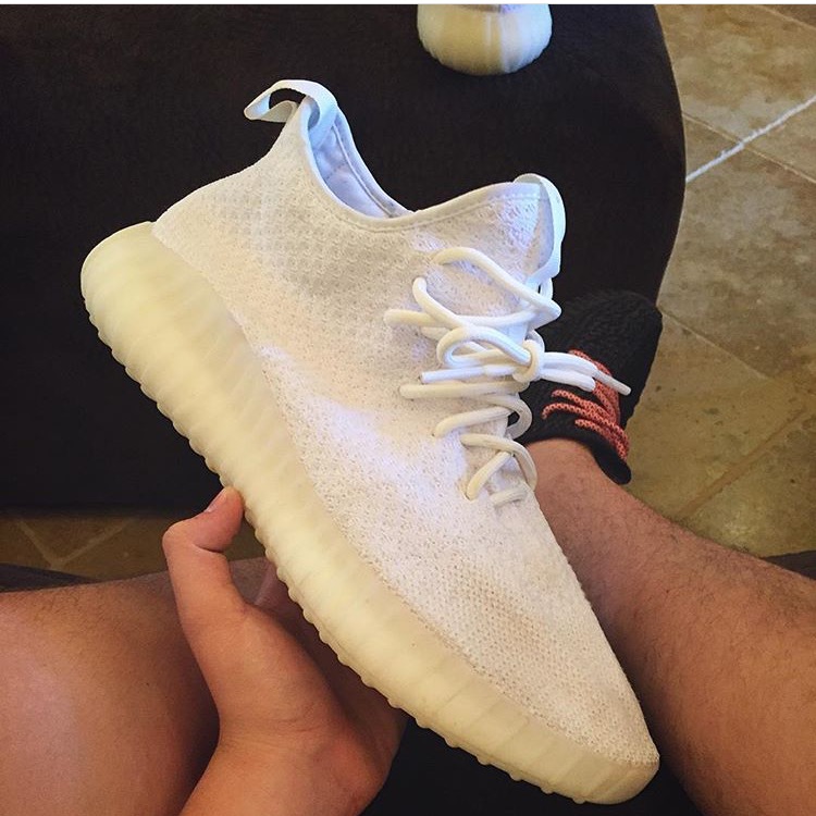 GET LACED: Detailed video of the White Yeezy Boost 550 Sample