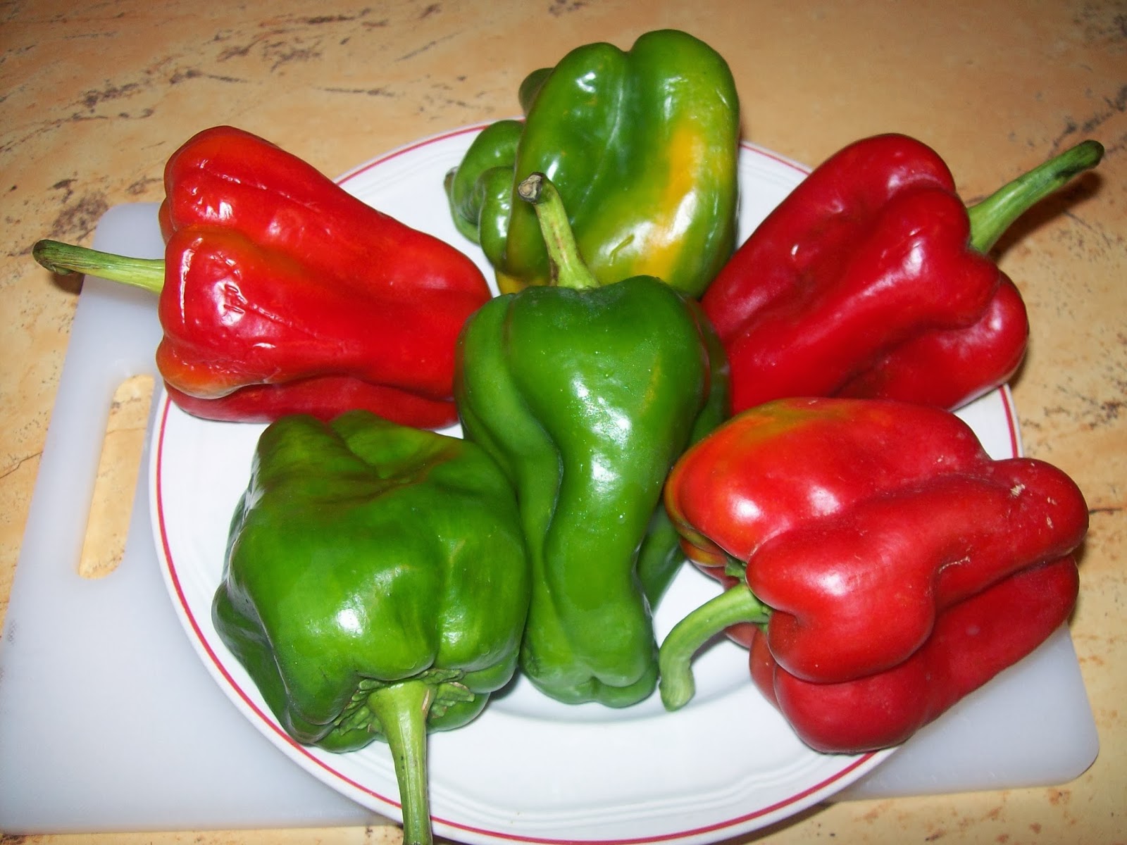 Las recetas de Carmen Ramos..Cocina Mariposa: PIMIENTOS ROJOS Y VERDES ...