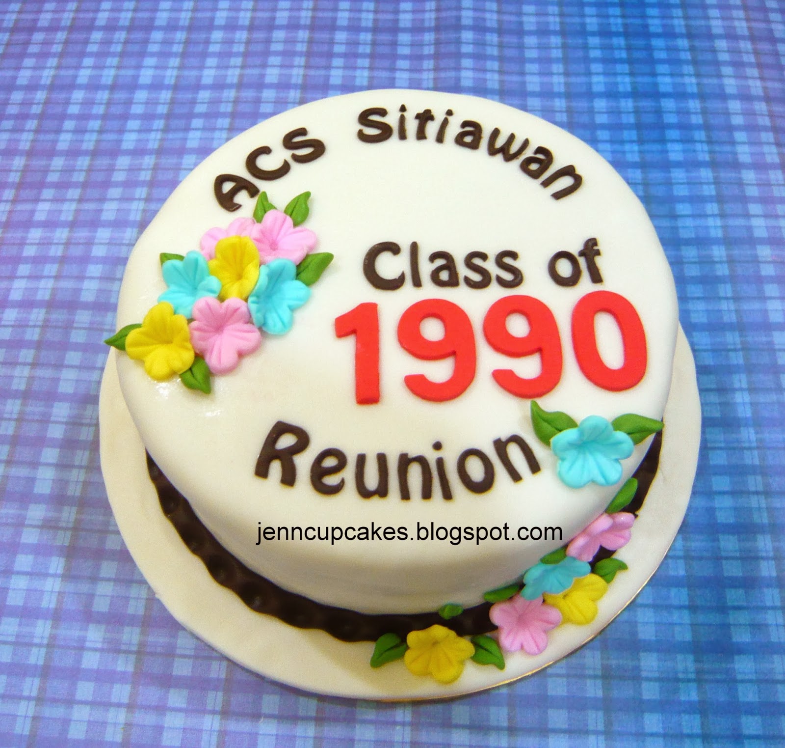 Jenn Cupcakes & Muffins Class Reunion Cake