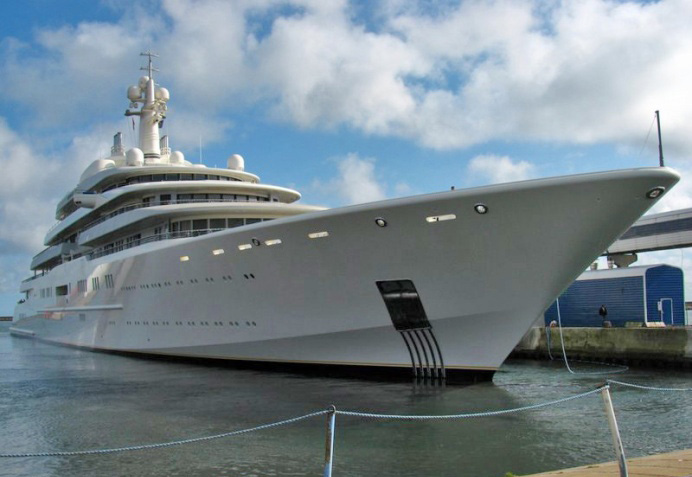 top 10 largest motor yachts