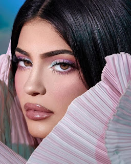 Top 5: Makes da Kylie Jenner para você arrasar nas festas