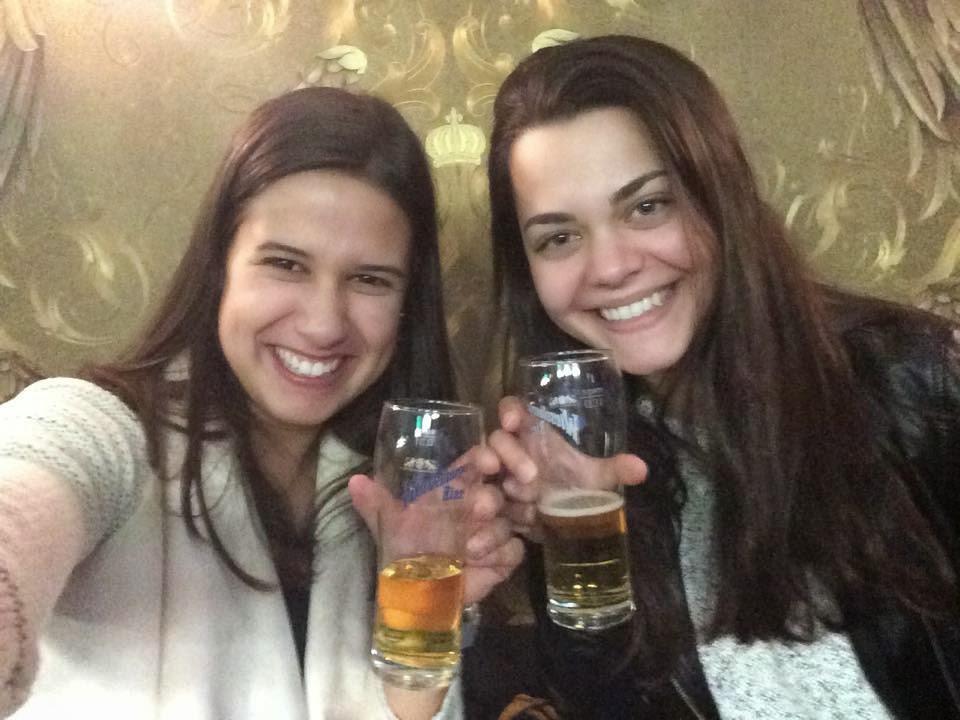 Catarina na Áustria com a colega de estudo