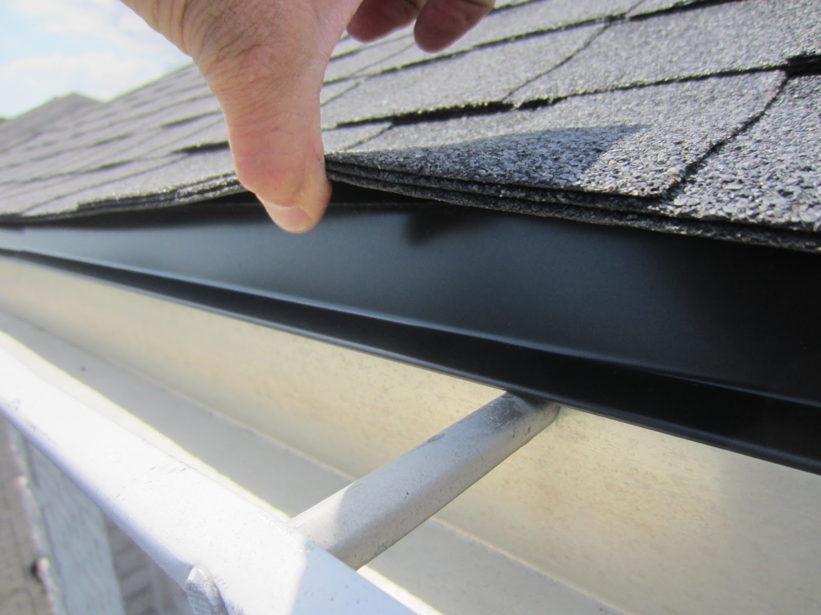 Toronto Eavestroughing: Drip edge. Why it is critical.