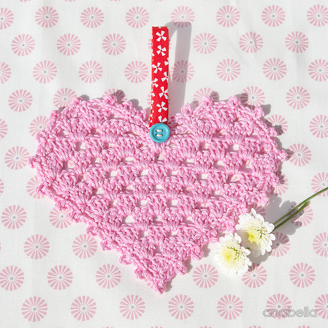 Crochet Granny Hearts, free pattern, Anabelia Craft Design