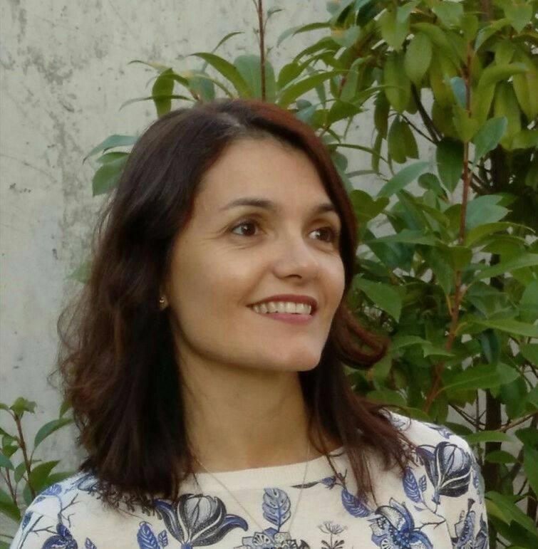 blog del poeta Manuel López Azorín Margarita Otero "Aullada (o la