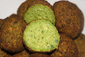 falafel-food-pictures-that-will-make-you-hungry