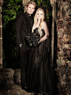 Avril Lavigne, wedding, black dress, wedding dress