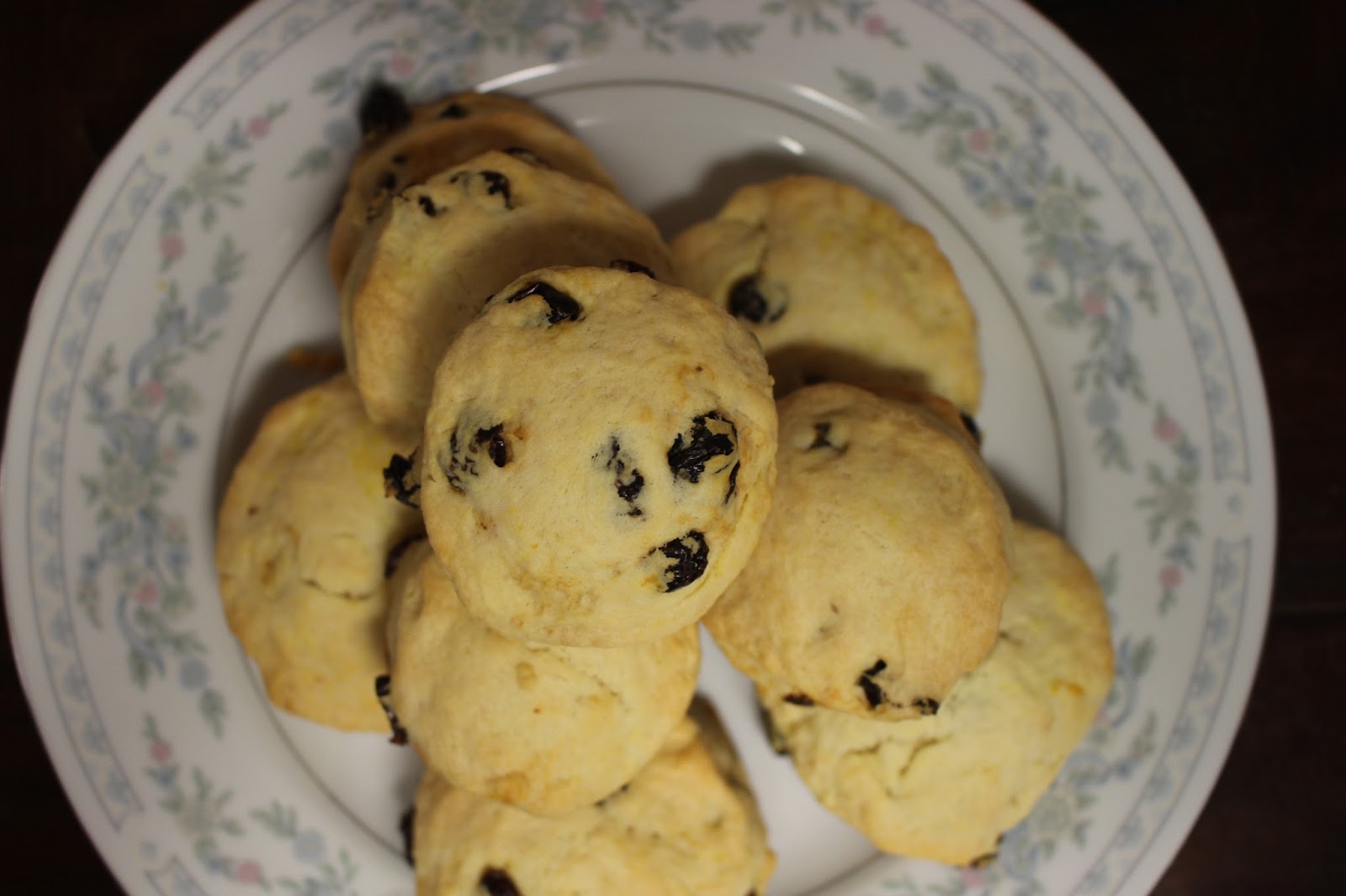 Newfie Raisin Tea Biscuits Tea Cakes & Tablecloths