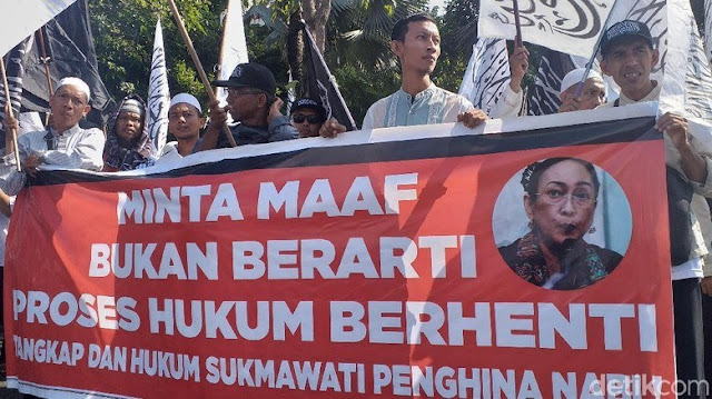 Warga Kampung Bung Karno Demo, Arek Suroboyo: Tangkap dan Adili Sukmawati Warga Kampung Bung Karno Demo, Arek Suroboyo: Tangkap dan Adili Sukmawati