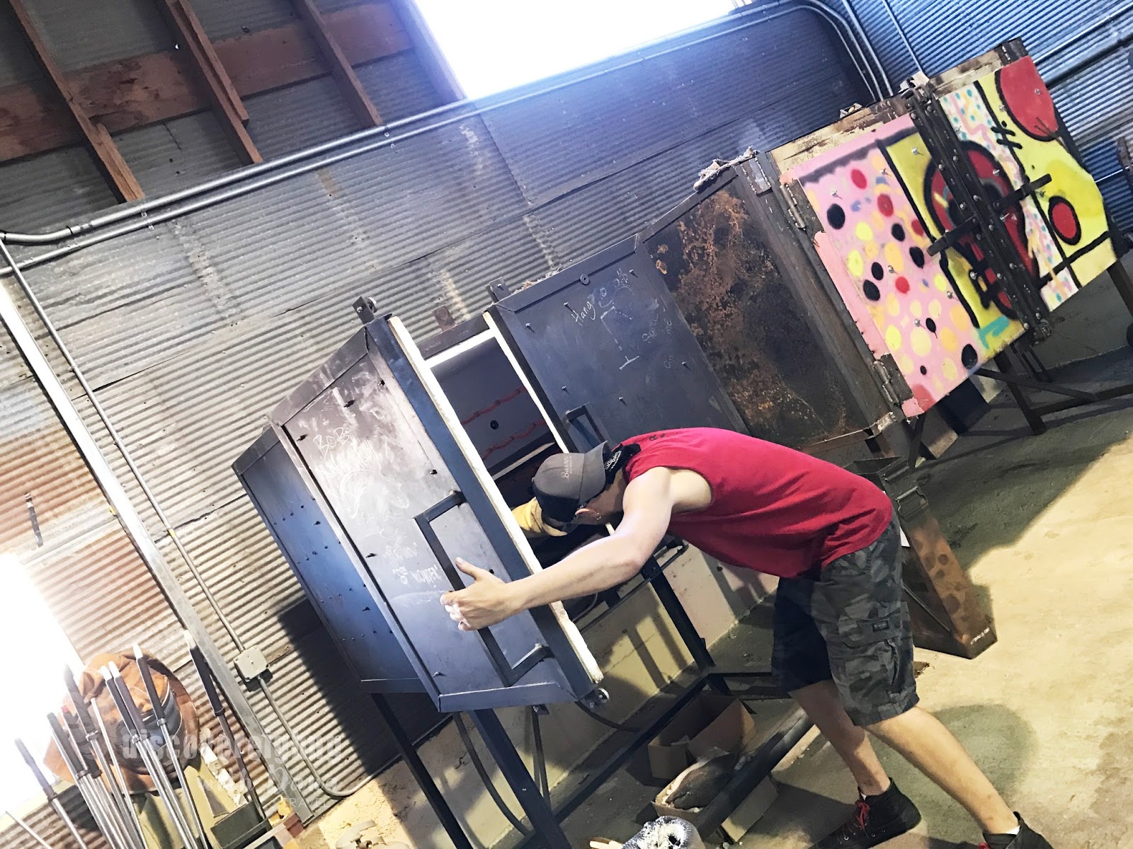 glass blowing in salado Discovereighng with Dana Travel