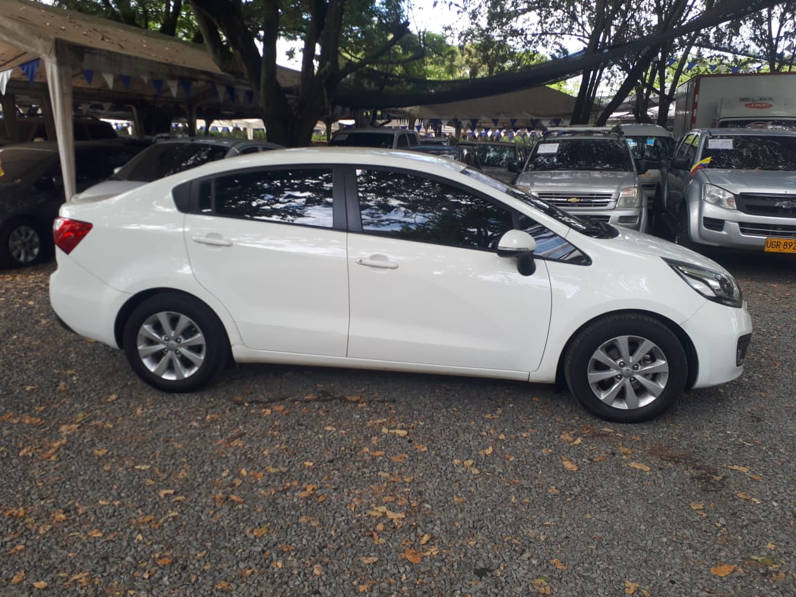 KIA RIO UB EX 2014