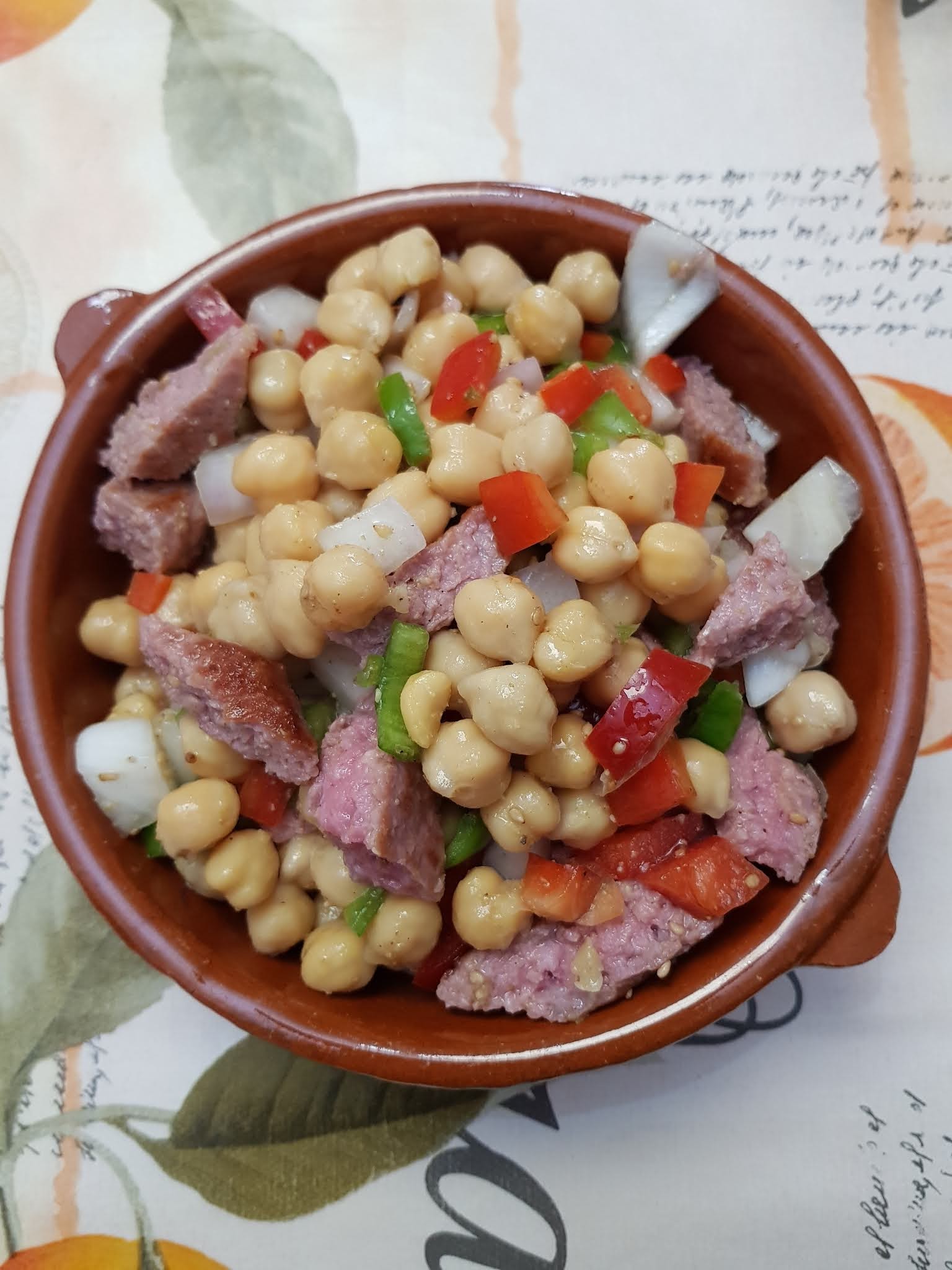 CAN JOAN I SARA ENSALADA DE GARBANZOS CON COMINO