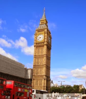 Conhecendo Londres e Paris de metrô e a Nova York de cinema! Livro "London London"