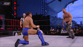 Shoot%2BKick%2BTo%2BKneeling%2BOpponent.gif