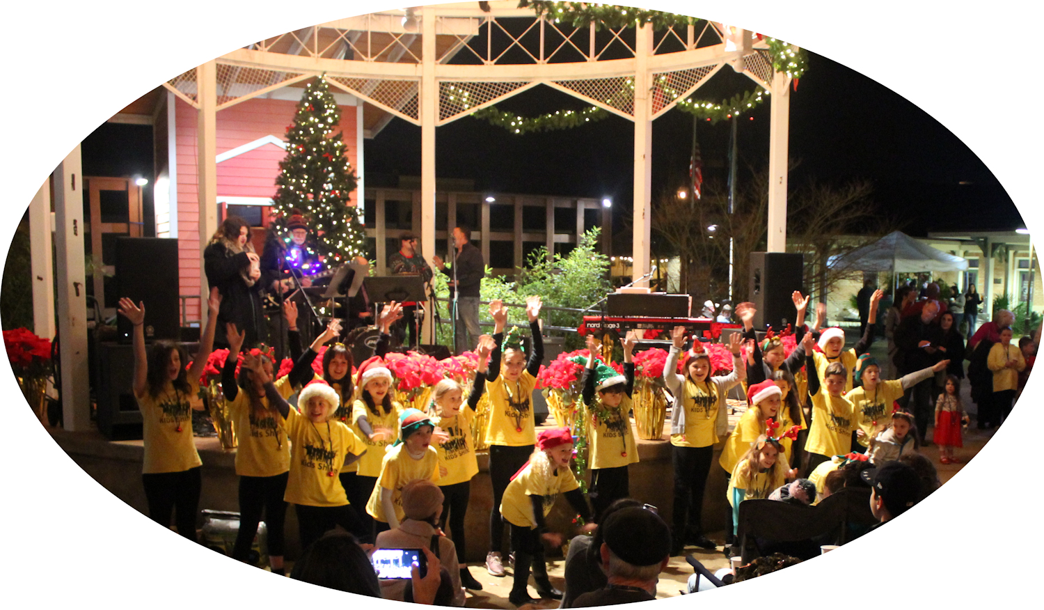 Covington Downtown Caroling at the Covington Trailhead