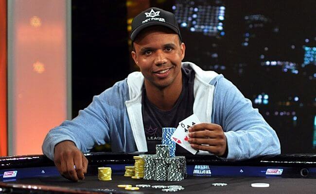 How do the profits of the best players depend on the poker room?