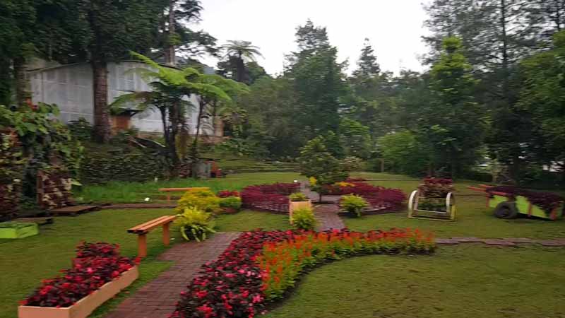 13 Tempat Wisata Bogor Yang Mudah Dijangkau Dan Harga Tiket Masuk Pikniktoday Com 13 Tempat Wisata Bogor Yang Mudah Dijangkau Dan Harga Tiket Masuk Pikniktoday Com