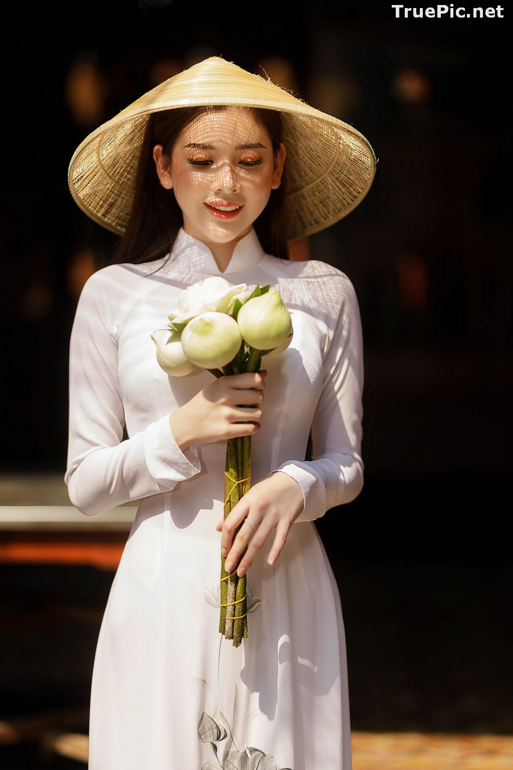 Image The Beauty of Vietnamese Girls with Traditional Dress (Ao Dai) #2 - TruePic.net - Picture-65
