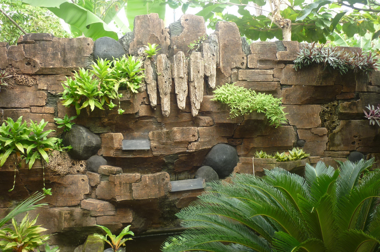Indoor and Outdoor plant: Desain Taman Jakarta - Tangerang