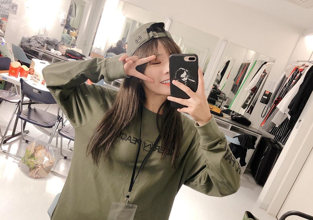 Bất ngờ với nhan sắc tuyệt đỉnh của cô nàng streamer xinh đẹp, cộng đồng mạng rần rần hỏi xin info Bất ngờ với nhan sắc tuyệt đỉnh của cô nàng streamer xinh đẹp, cộng đồng mạng rần rần hỏi xin info